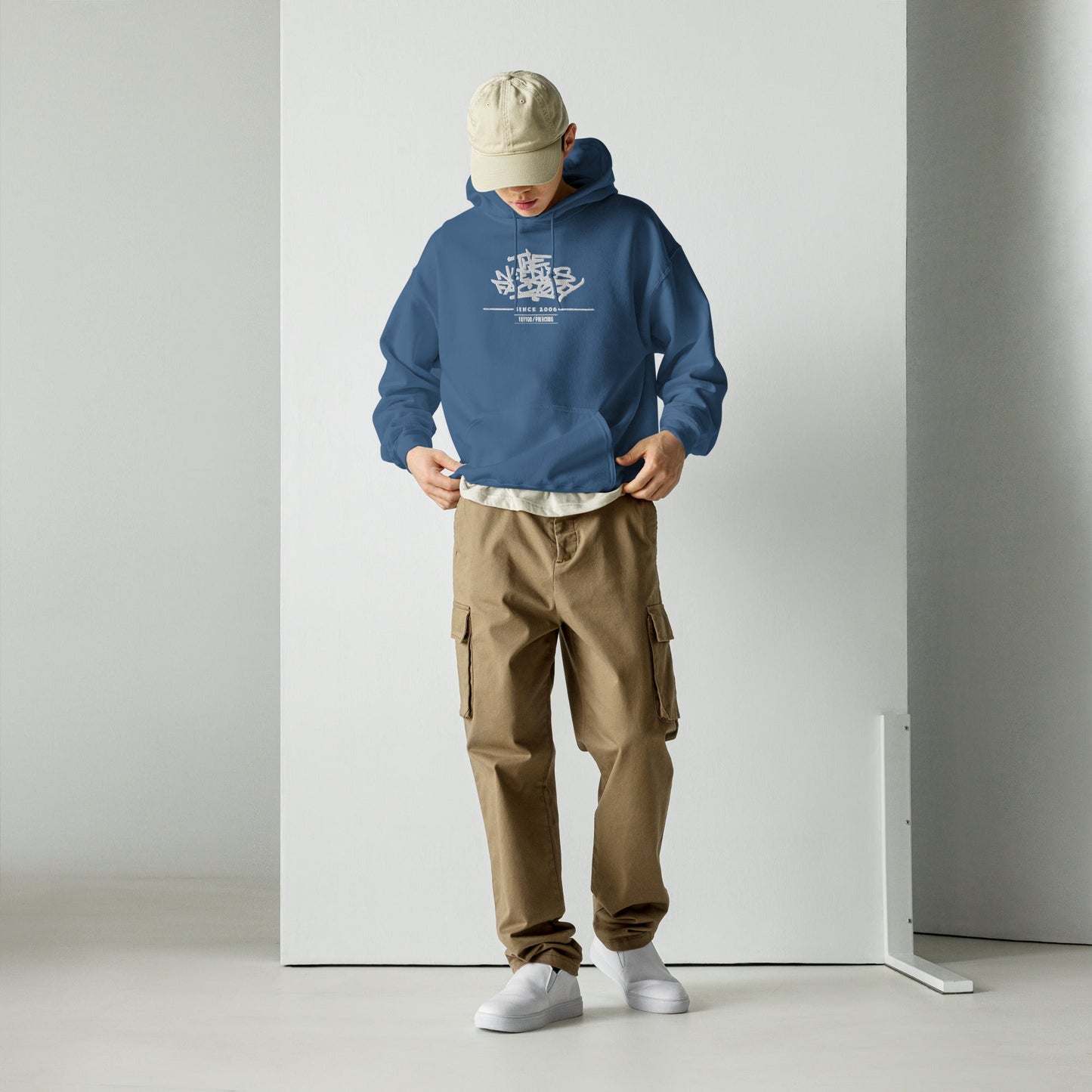 Sweat à capuche The Needles Factory Pivoine graphique Free Shipping - The Needles Factory