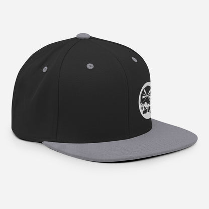 Casquette Snapback Brodé The Needles Factory logo
